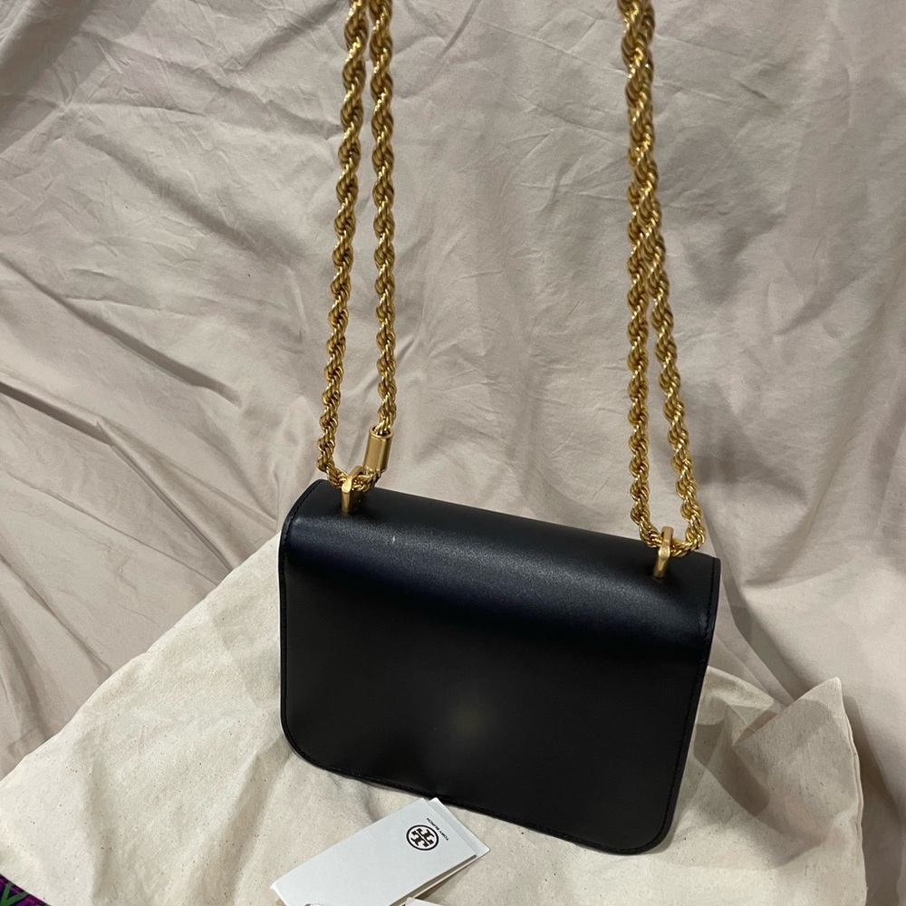 *SOLD* Tory Burch Logo Shoulder Bag Like NEW - Picture 8 of 12
